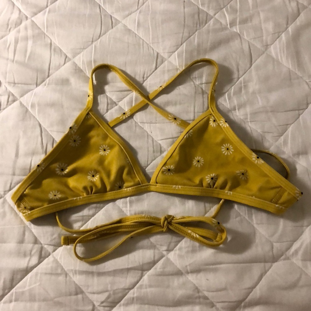 Small Jolyn flower top